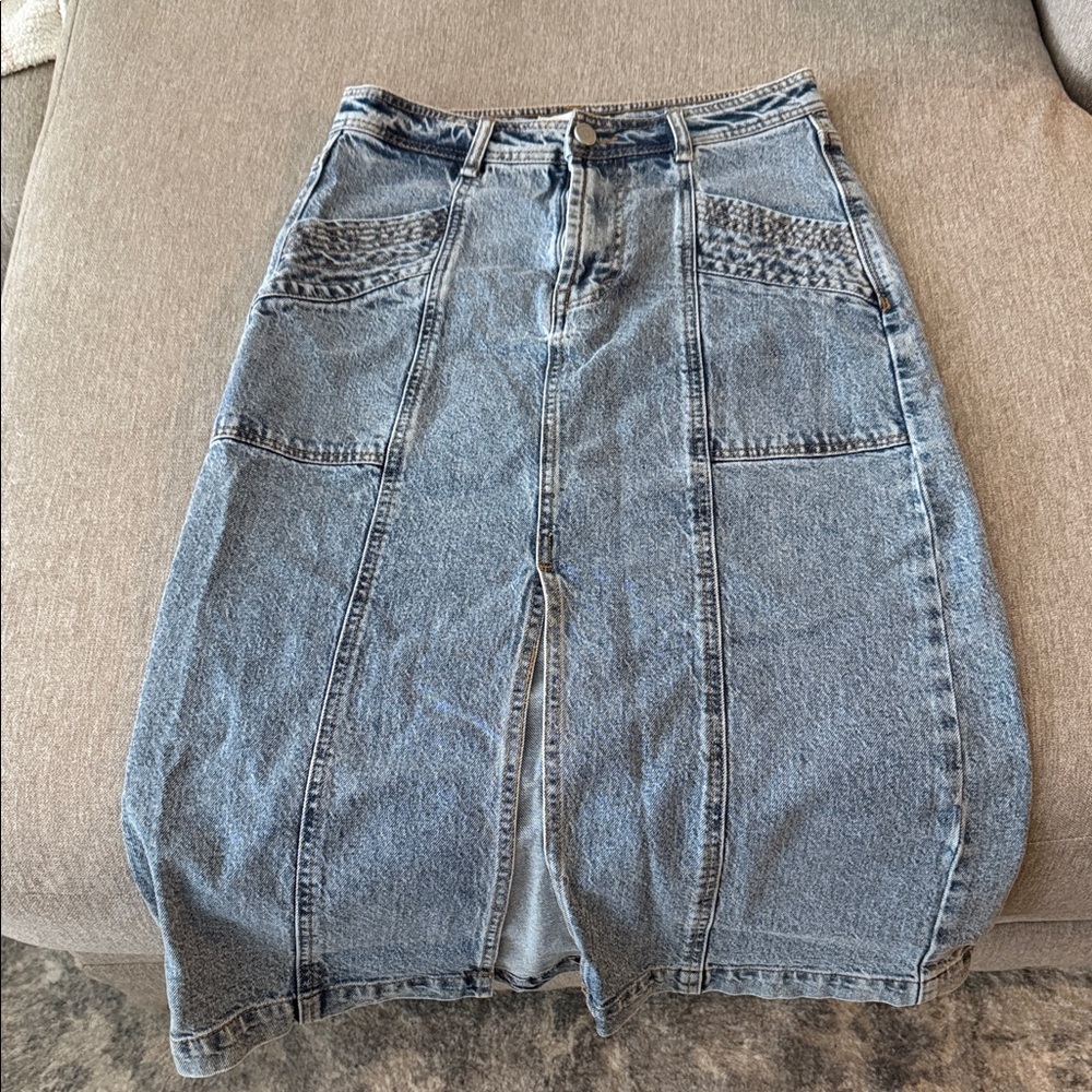 Habitual Light Wash Denim Midi Skirt